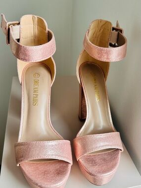 Dream Pairs Pink Rose Velvet Platform Ankle-Strap Heels